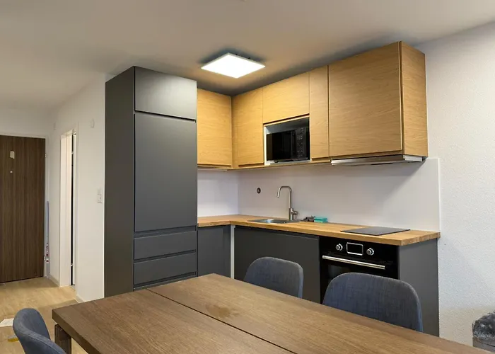 Apartment View Of - New - Free Parking *